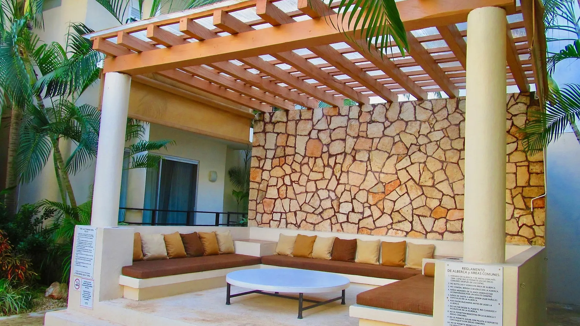 Appartamento Aqua Terra - Quiet Condo For 4 Playa del Carmen