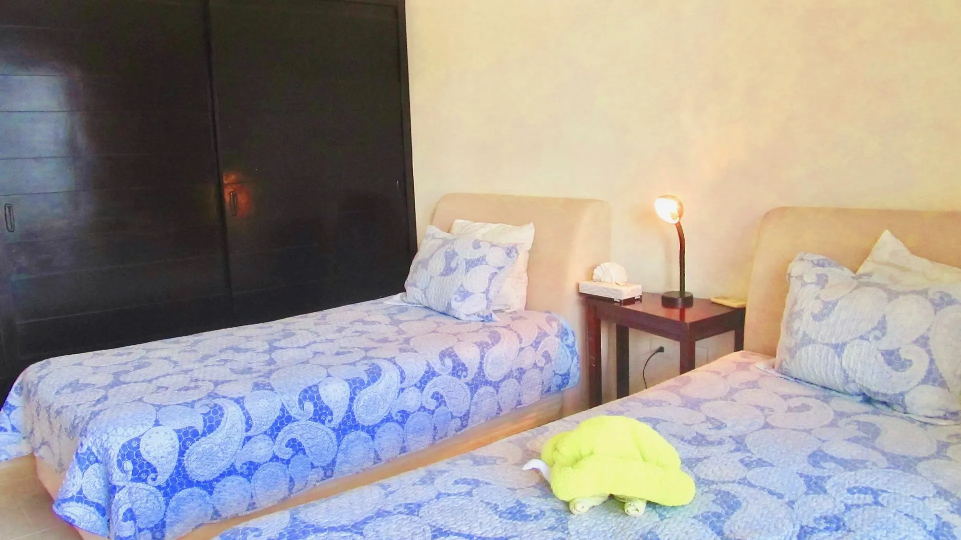 Aqua Terra - Quiet Condo For 4 0*, Playa del Carmen Mexico